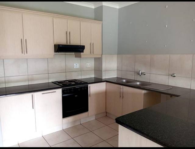 1 BEDROOM APARTMENT FOR SALE IN FREELAND PARK